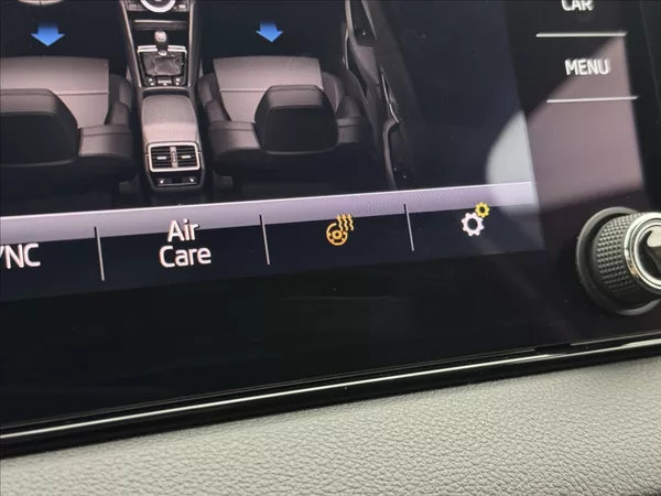 Škoda Karoq 1,6 DSG ACC STYLE+ NAVI KAMERA - foto 20