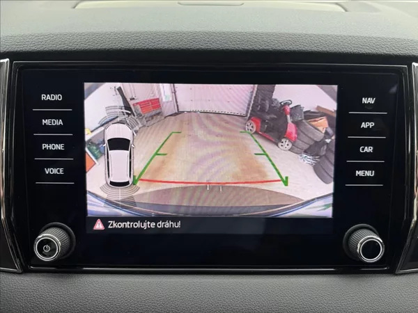 Škoda Karoq 1,6 DSG ACC STYLE+ NAVI KAMERA - foto 22