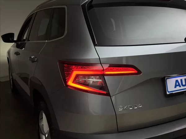 Škoda Karoq 1,6 DSG ACC STYLE+ NAVI KAMERA - foto 36