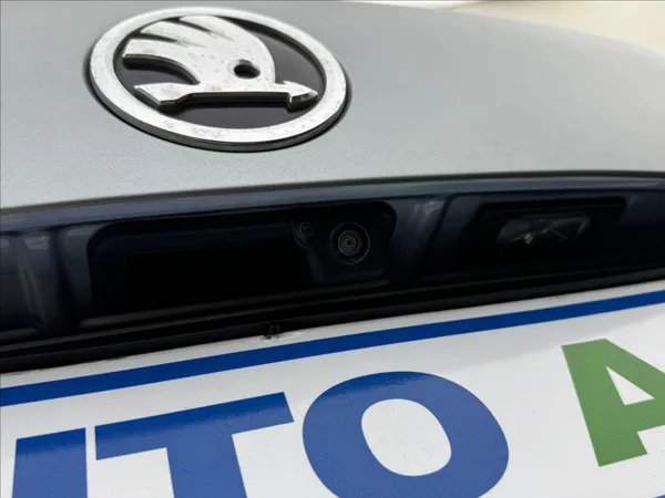 Škoda Karoq 1,6 DSG ACC STYLE+ NAVI KAMERA - foto 38