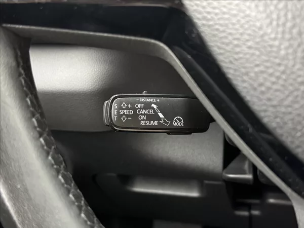 Škoda Karoq 1,6 DSG ACC STYLE+ NAVI KAMERA - foto 8
