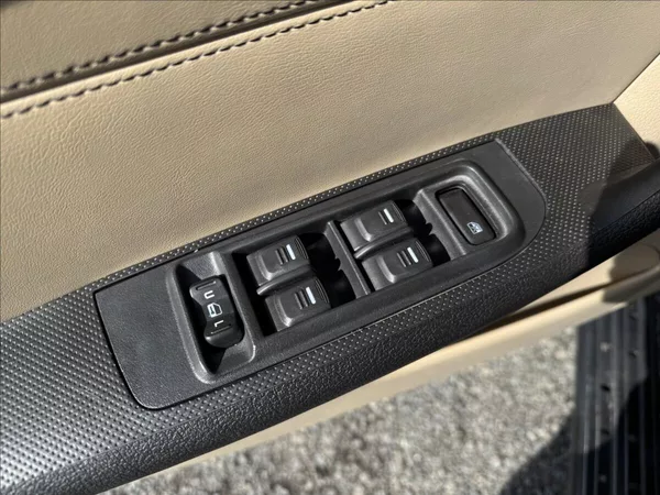 Hummer H3 3,5 AUT KŮŽE 4X4 STAN NAVIJÁK - foto 22