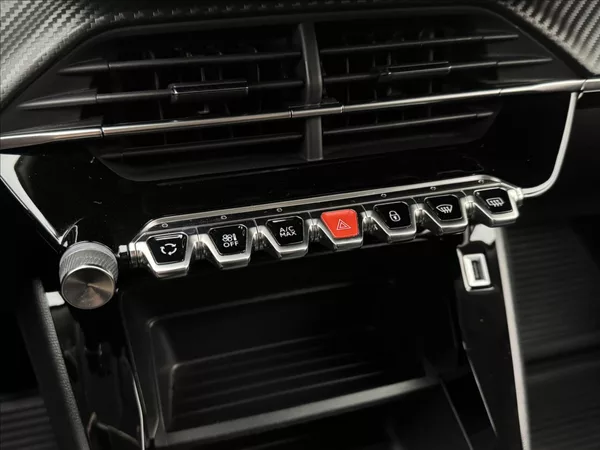 Peugeot 2008 1,5 HDi ACTIVE LED SENZORY ČR - foto 24