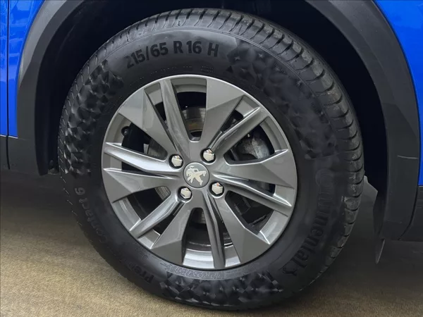 Peugeot 2008 1,5 HDi ACTIVE LED SENZORY ČR - foto 33
