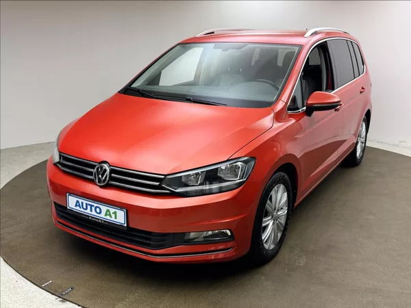 Volkswagen Touran 1,4 TSi 110kW DSG ACC 5MÍST CZ