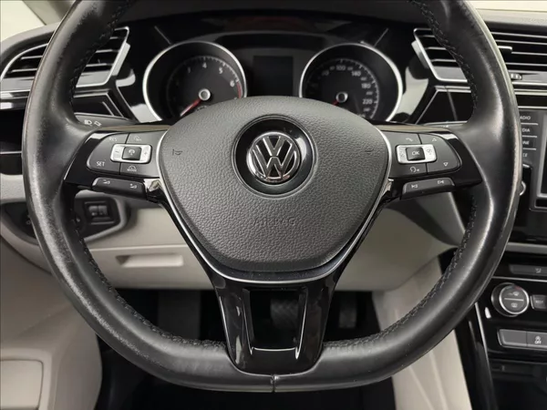 Volkswagen Touran 1,4 TSi 110kW DSG ACC 5MÍST CZ - foto 10
