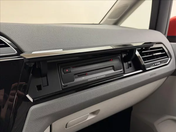 Volkswagen Touran 1,4 TSi 110kW DSG ACC 5MÍST CZ - foto 28