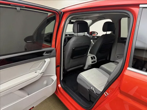 Volkswagen Touran 1,4 TSi 110kW DSG ACC 5MÍST CZ - foto 36