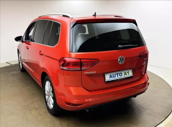 Volkswagen Touran 1,4 TSi 110kW DSG ACC 5MÍST CZ - foto 7