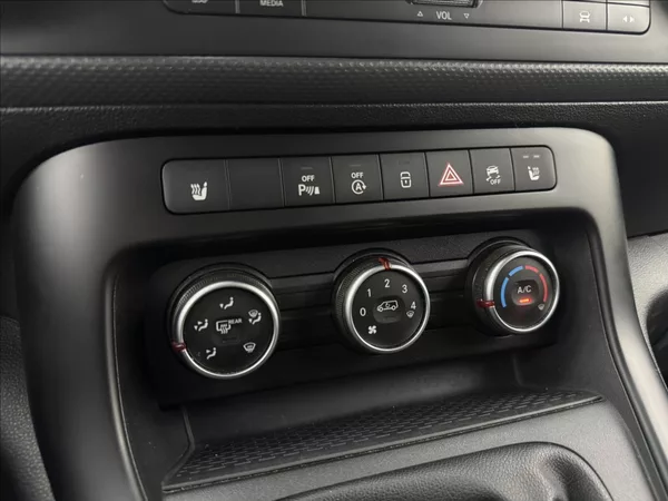 Mercedes-Benz Citan 1,5 TOURER DPH NAV LED 1MAJ ČR - foto 22