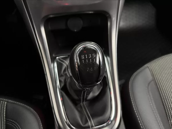 Opel Astra 1,4 103kW 2X KOLA AC 1.MAJ ČR - foto 22