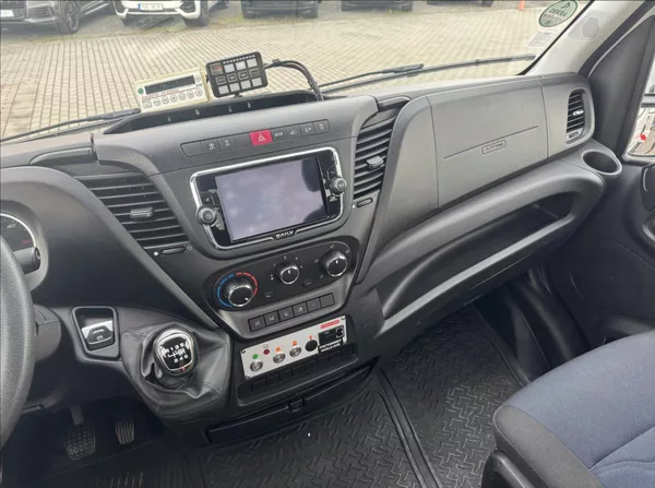 Iveco Daily 2,3 PLOŠINA DPH NAVI KAMERA - foto 14