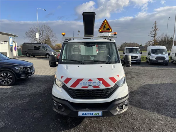 Iveco Daily 2,3 PLOŠINA DPH NAVI KAMERA - foto 2