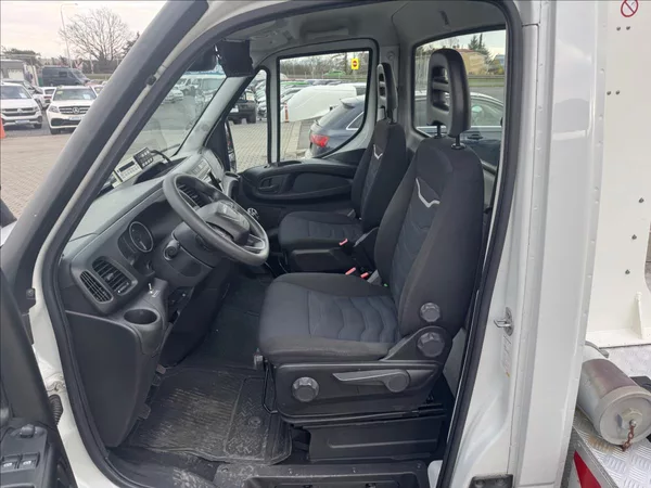 Iveco Daily 2,3 PLOŠINA DPH NAVI KAMERA - foto 25