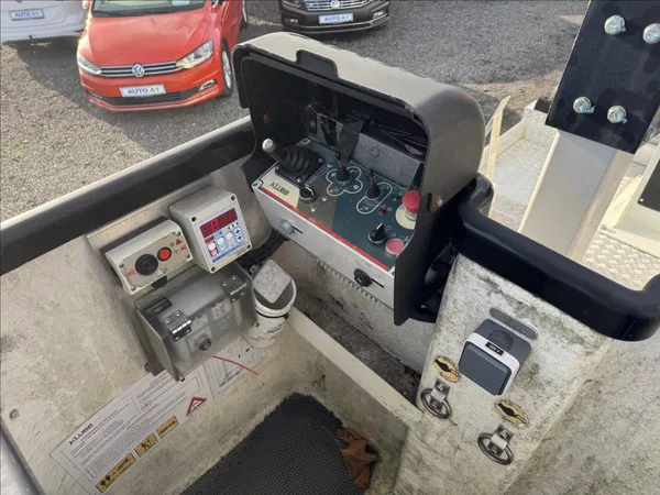 Iveco Daily 2,3 PLOŠINA DPH NAVI KAMERA - foto 32