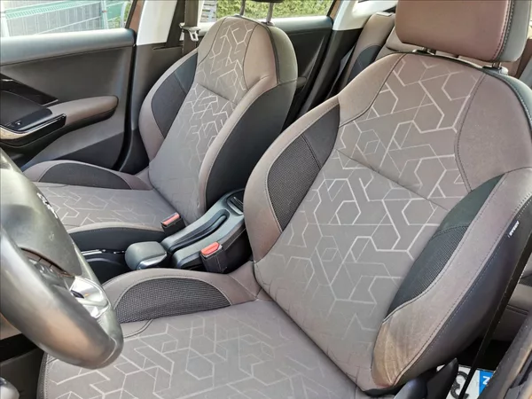 Peugeot 2008 1.4 HDi Active - foto 11