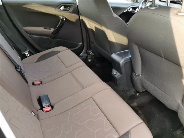 Peugeot 2008 1.4 HDi Active - foto 16