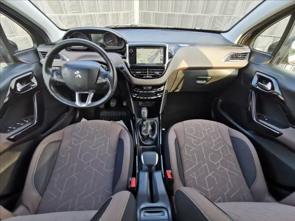 Peugeot 2008 1.4 HDi Active - foto 5