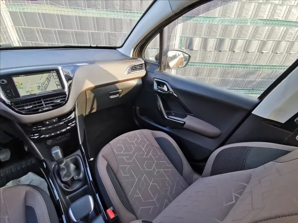 Peugeot 2008 1.4 HDi Active - foto 8