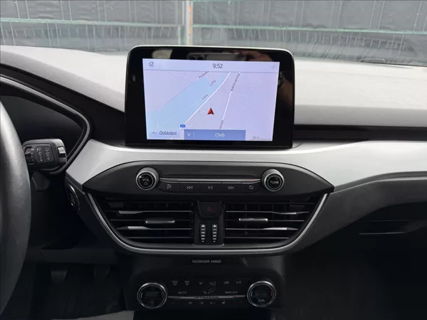 Ford Focus 1.5 TDCi EcoBlue - foto 10