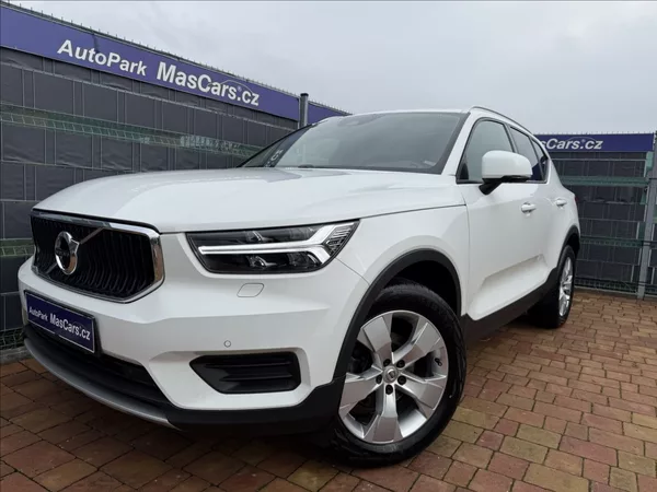 Volvo XC40 1.5 T3 Momentum/Panorama