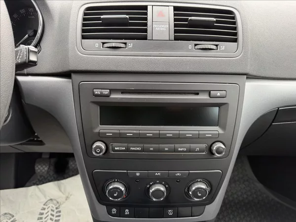 Škoda Yeti 1.4 TSI Outdoor - foto 9