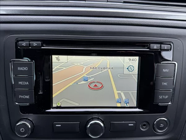Škoda Rapid 1.6 TDI Spaceback Ambition - foto 11