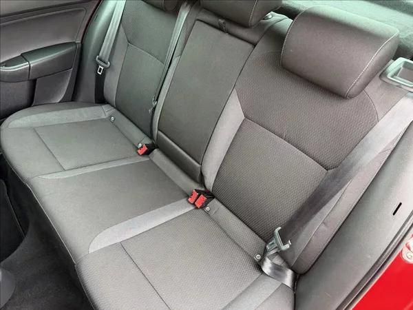 Škoda Rapid 1.6 TDI Spaceback Ambition - foto 17