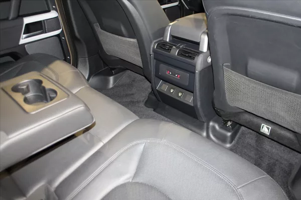 Land Rover Defender 110 D300 SE ACC/NezTop/360°/Ta - foto 25