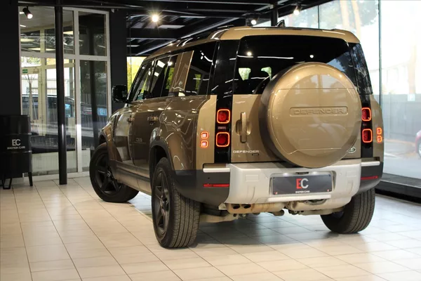 Land Rover Defender 110 D300 SE ACC/NezTop/360°/Ta - foto 28