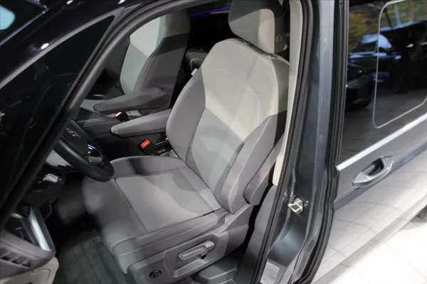 Volkswagen Multivan T7 TDi DSG Edition ACC/NezTop/ - foto 9