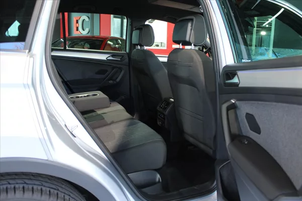 Volkswagen Tiguan TDi DSG 4MOTION IQ.Light/ACC/T - foto 28