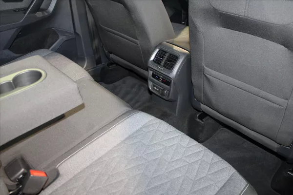 Volkswagen Tiguan TDi DSG 4MOTION IQ.Light/ACC/T - foto 29