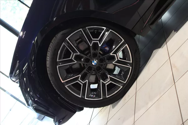 BMW Řada 5 520d xDrive M Sport Pro DAProf - foto 12