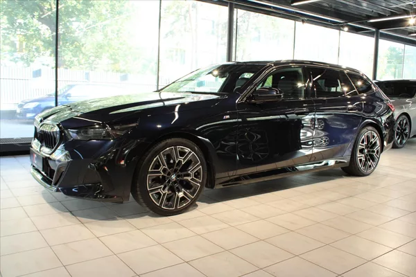 BMW Řada 5 520d xDrive M Sport Pro DAProf - foto 2