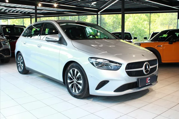 Mercedes-Benz Třídy B 180 MBUX / 1000km / DPH / LED