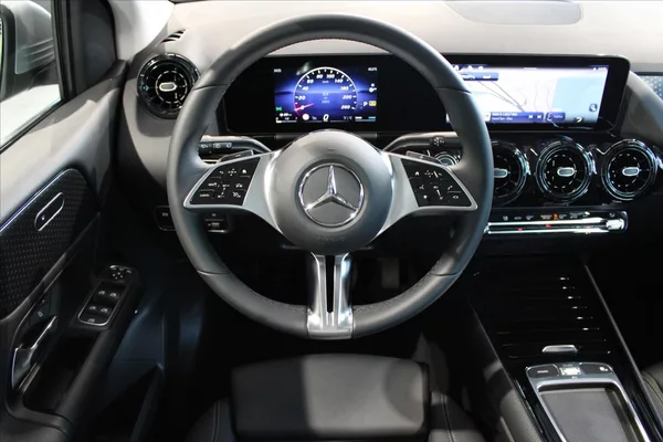 Mercedes-Benz Třídy B 180 MBUX / 1000km / DPH / LED - foto 14