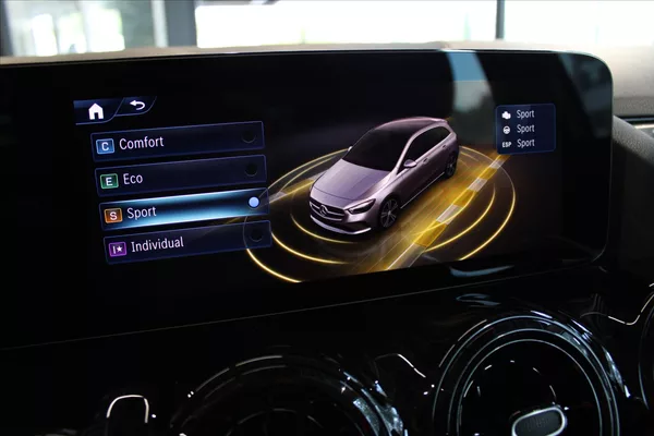 Mercedes-Benz Třídy B 180 MBUX / 1000km / DPH / LED - foto 18