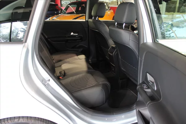 Mercedes-Benz Třídy B 180 MBUX / 1000km / DPH / LED - foto 27