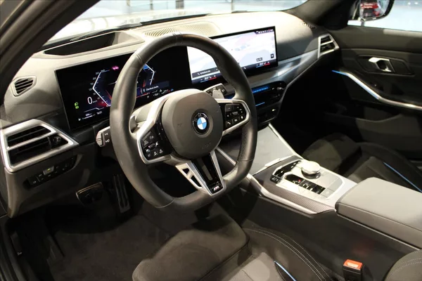 BMW Řada 3 320d xDrive M Sport DAProf/360 - foto 12