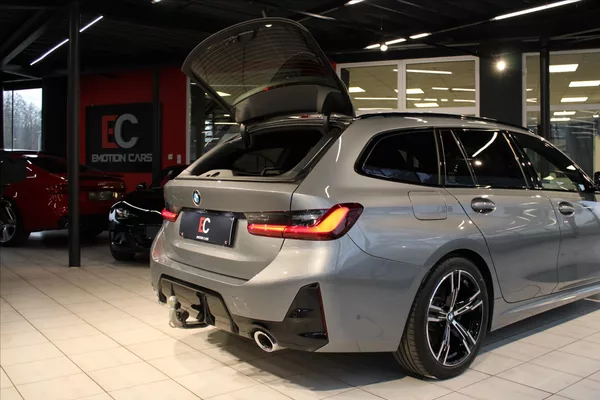 BMW Řada 3 320d xDrive M Sport DAProf/360 - foto 32