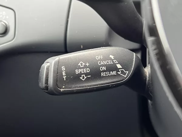 Audi A4 2.0 TDi 110 kW QUATTRO S-LINE - foto 16