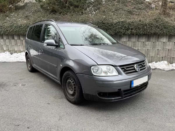 Volkswagen Touran 1.9 TDi 66 kW 7-MÍST - foto 3