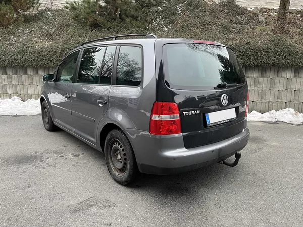 Volkswagen Touran 1.9 TDi 66 kW 7-MÍST - foto 4
