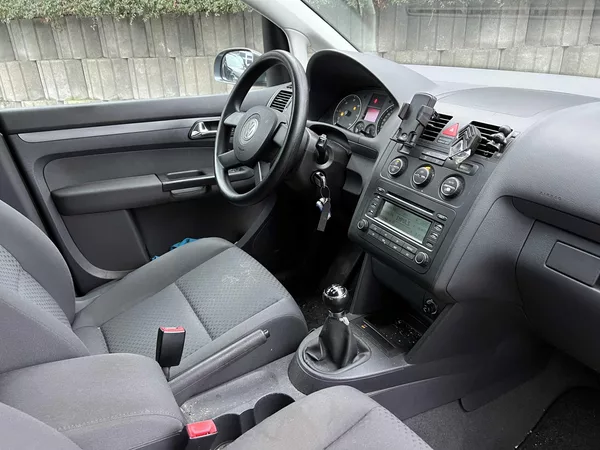 Volkswagen Touran 1.9 TDi 66 kW 7-MÍST - foto 6