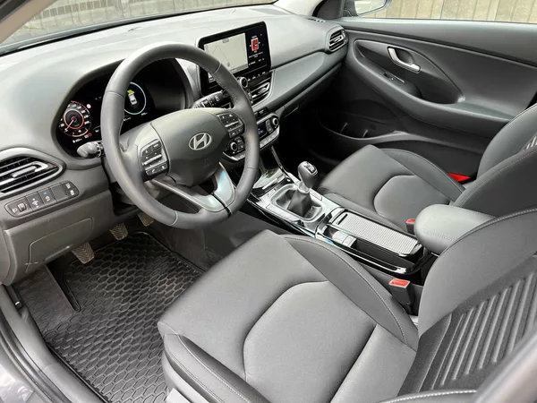 Hyundai i30 STYLE 1.5 DPI 71 kW DPH - foto 9