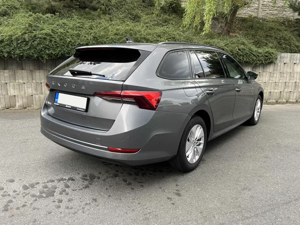 Škoda Octavia combi 2.0 TDi 85 kW - foto 4