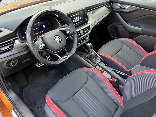Škoda Kamiq 1.5TSi MONTE CARLO DSG ACC - foto 10
