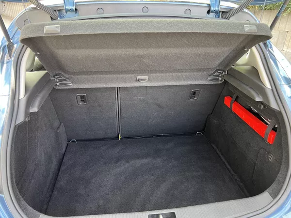 Opel Astra 1.4T 103 kW 1.MAJ SERVISKA - foto 11
