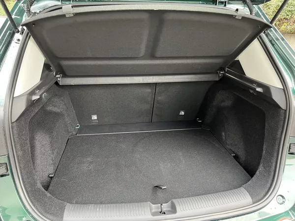 MG ZS 1.5 HYBRID+ 145 kW 10.000KM - foto 13